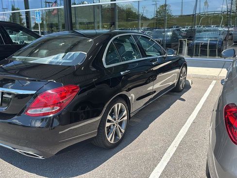Used 2018 Mercedes-Benz C 300 Sedan image 5