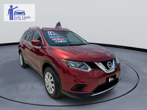 Used 2016 Nissan Rogue S w/ Appearance Package image 2