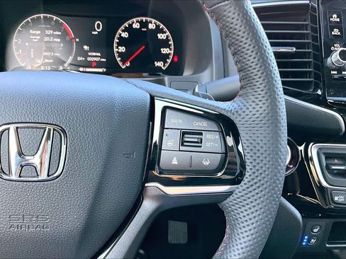Certified 2026 Honda Ridgeline Black Edition image 25