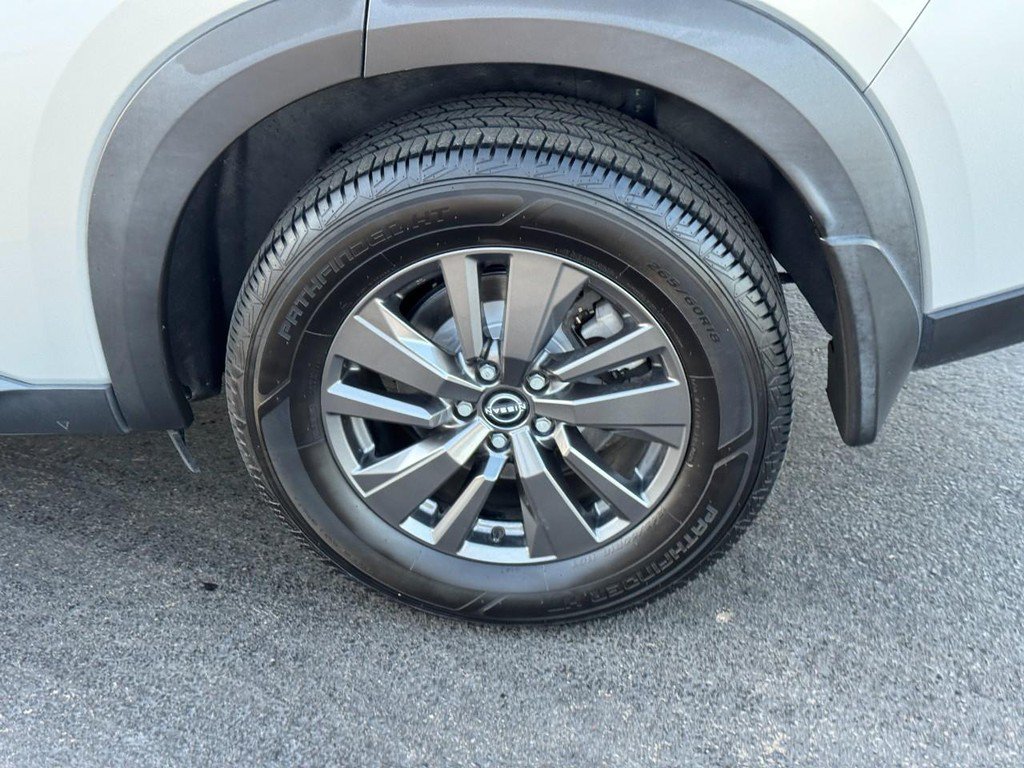 Used 2022 Nissan Pathfinder SV AWD/4WD image 8