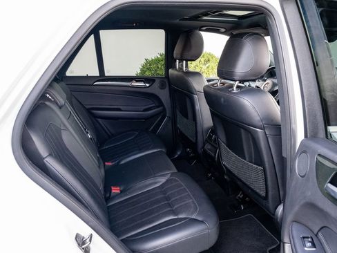 Used 2018 Mercedes-Benz GLE 350 w/ Premium 1 Package image 30