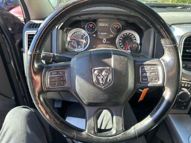 Used 2018 RAM 1500 SLT AWD/4WD image 15