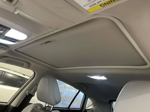 Used 2020 Subaru Crosstrek 2.0i Limited w/ Moonroof Package w/Navigation image 1