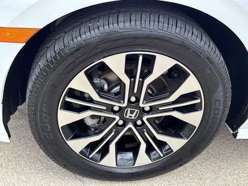 Used 2025 Honda Odyssey Elite image 15