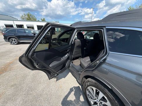 Used 2020 Subaru Outback Premium AWD/4WD image 11
