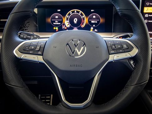 New 2026 Volkswagen Tiguan SE R-Line image 34