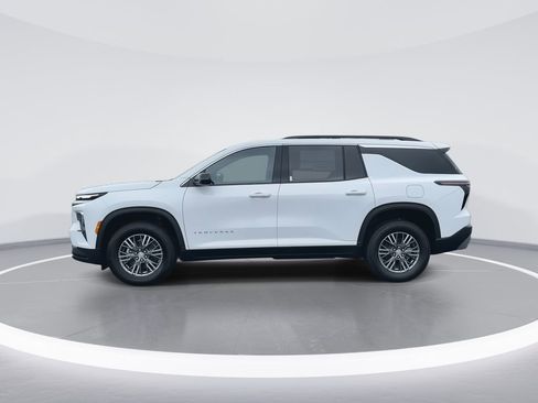 New 2026 Chevrolet Traverse LT FWD image 5