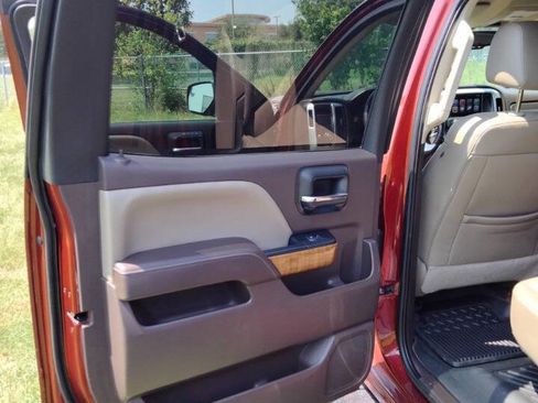 Used 2017 GMC Sierra 1500 SLT w/ SLT Premium Package image 11