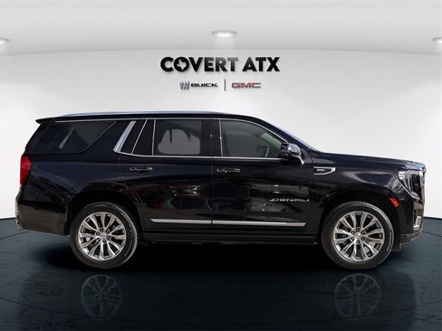 Used 2024 GMC Yukon Denali w/ Denali Reserve Package image 8