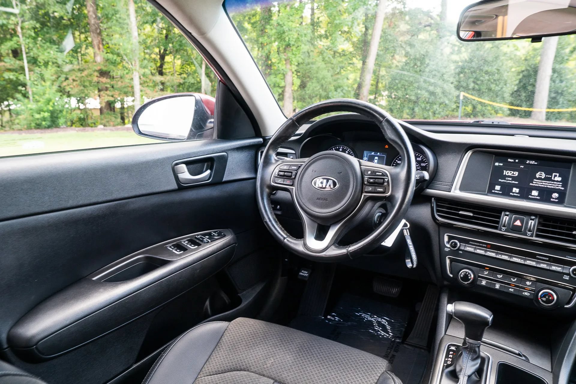 Used 2018 Kia Optima S w/ Panoramic Sunroof Package FWD image 30