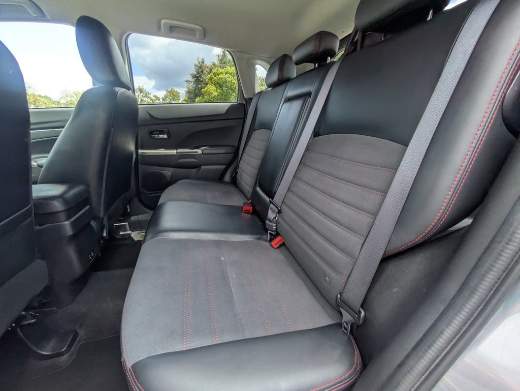 Used 2024 Mitsubishi Outlander Sport SE AWD/4WD image 13