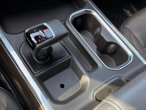 Used 2023 Chevrolet Silverado 1500 LT Trail Boss w/ LT Trail Boss Premium Package AWD/4WD image 39