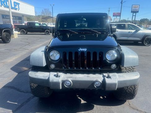 Used 2018 Jeep Wrangler Unlimited Sport S image 13