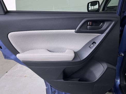 Used 2018 Subaru Forester 2.5i Premium AWD/4WD image 19