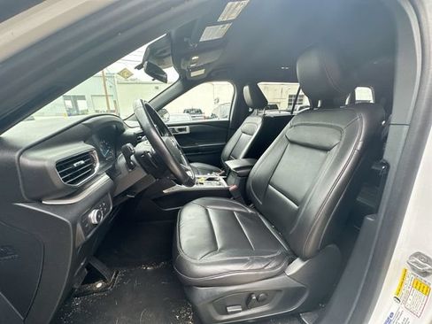 Used 2020 Ford Explorer XLT w/ Equipment Group 202A AWD/4WD image 20