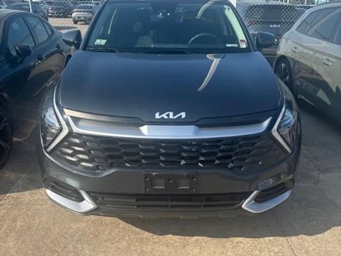 Certified 2023 Kia Sportage LX AWD/4WD image 2