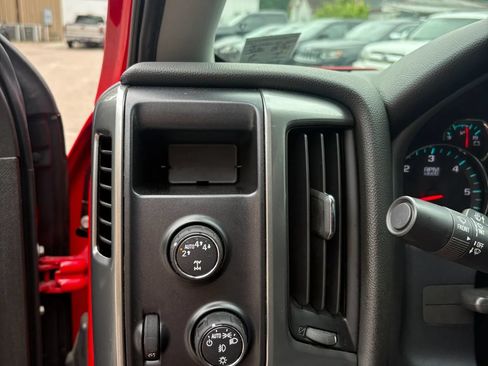 Used 2018 Chevrolet Silverado 1500 LT w/ All Star Edition AWD/4WD image 34