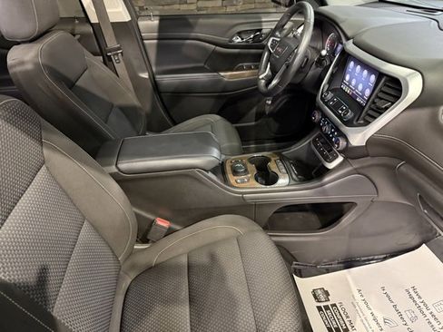 Used 2023 GMC Acadia SLE w/ Driver Convenience Package image 25