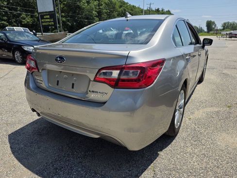 Used 2017 Subaru Legacy 2.5i Premium AWD/4WD image 12