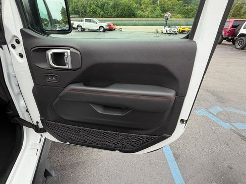 Used 2019 Jeep Wrangler Unlimited Rubicon AWD/4WD image 43