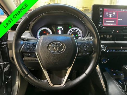 Used 2021 Toyota Venza LE AWD/4WD image 20