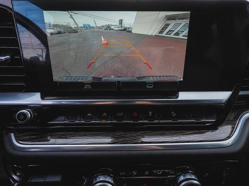 Used 2022 GMC Sierra 1500 Elevation image 18