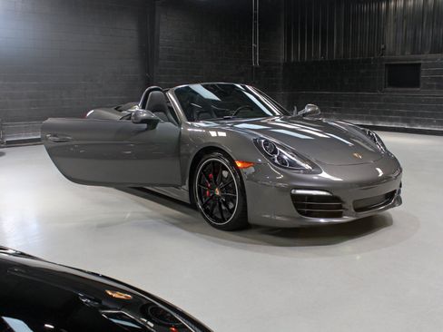 Used 2014 Porsche Boxster S RWD image 19