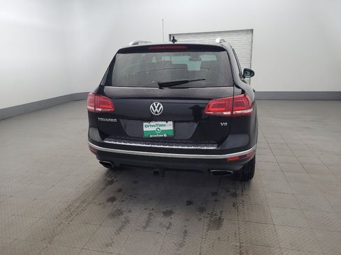 Used 2016 Volkswagen Touareg Executive image 7