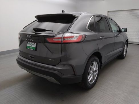 Used 2023 Ford Edge SEL image 9