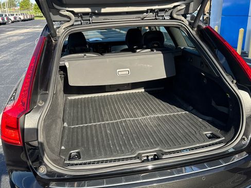 Used 2019 Volvo V90 T5 R-Design w/ Advanced Package FWD image 9