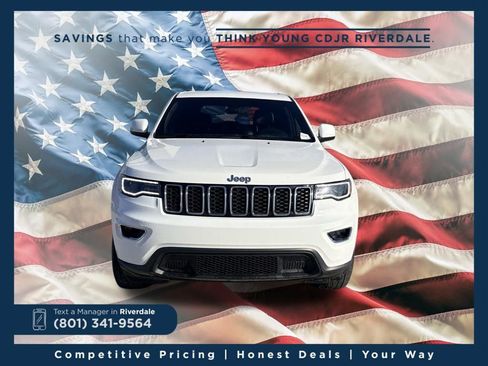 Used 2022 Jeep Grand Cherokee Laredo X image 2