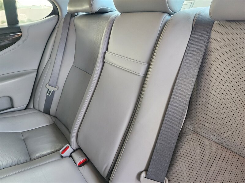 Used 2012 Lexus LS 460 AWD w/ Comfort Pkg image 75