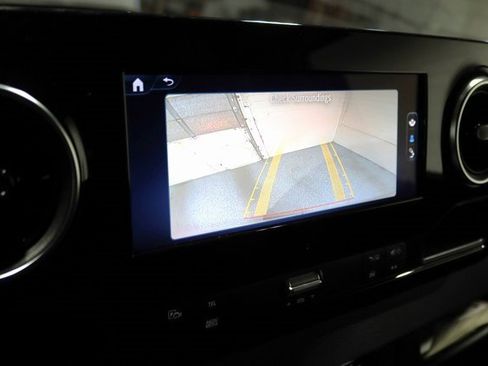 Used 2025 Mercedes-Benz Sprinter 2500 image 21