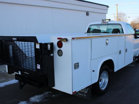 Used 2009 Ford F350 XL image 6