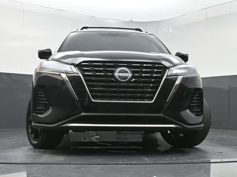 Used 2023 Nissan Kicks SR w/ SR Premium Package FWD image 26