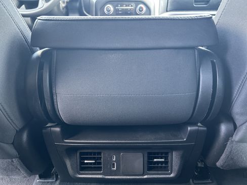 Used 2024 Chevrolet Silverado 1500 Custom RWD image 31
