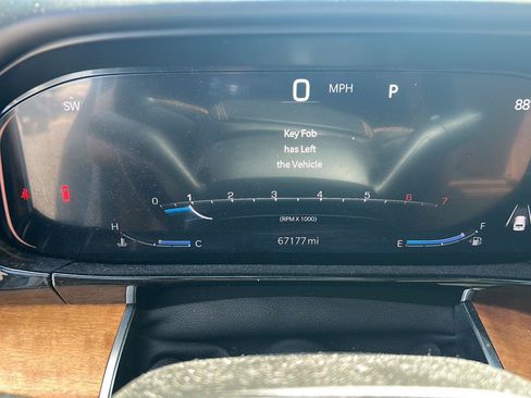 Used 2023 Jeep Grand Wagoneer Series III AWD/4WD image 14