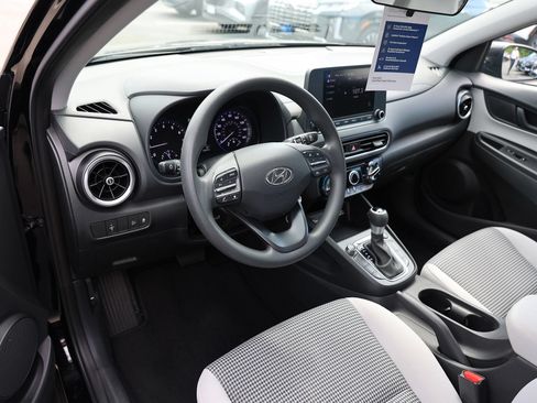 Used 2023 Hyundai Kona SE w/ Cargo Package AWD/4WD image 15