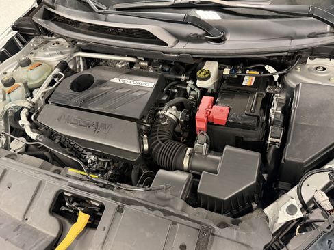 Used 2023 Nissan Rogue SV image 33