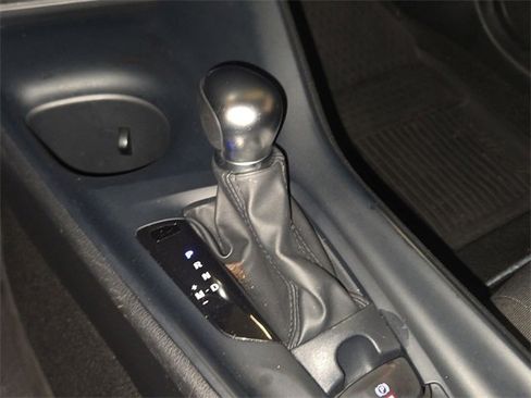 Used 2020 Toyota C-HR LE image 19