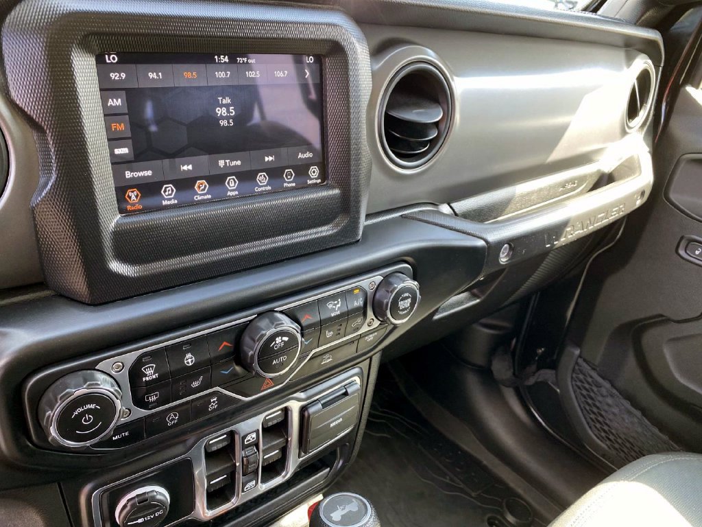 Used 2022 Jeep Wrangler Unlimited Sport AWD/4WD image 31