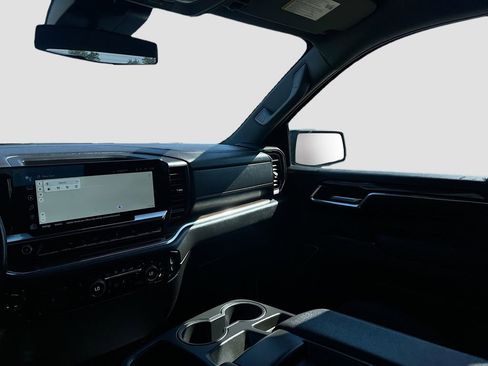 Used 2024 Chevrolet Silverado 1500 RST w/ Z71 Off-Road Package image 21