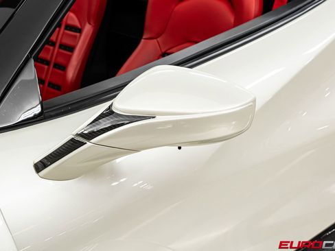 Used 2021 Ferrari F8 Tributo RWD image 21