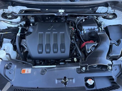 Used 2019 Mitsubishi Eclipse Cross SEL image 32