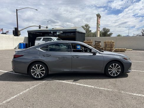Used 2019 Lexus ES 350 w/ Premium Package image 5