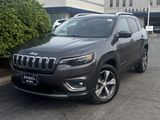Used 2019 Jeep Cherokee Limited w/ Luxury Group image 2