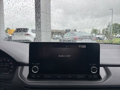 Used 2024 Honda Accord EX image 12