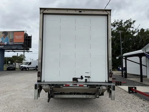 Used 2023 Chevrolet Low Cab Forward 5500XD RWD image 6