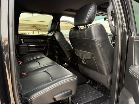 Used 2017 RAM 3500 Laramie Longhorn image 19