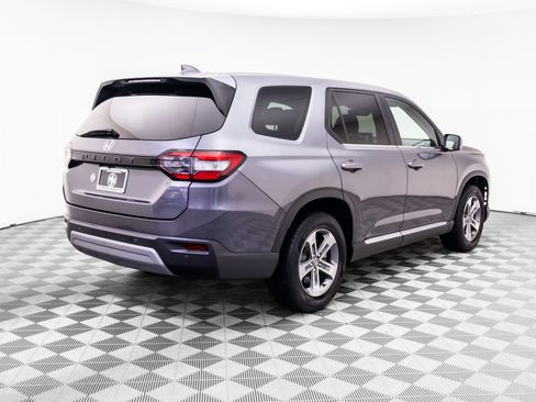 Used 2024 Honda Pilot EX-L image 5